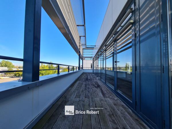 Bureaux à louer à Saint-Priest au sein d’un parc tertiaire dernière génération