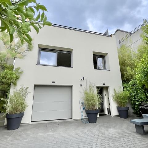 Grande Maison avec ROOFTOP et vue imprenable