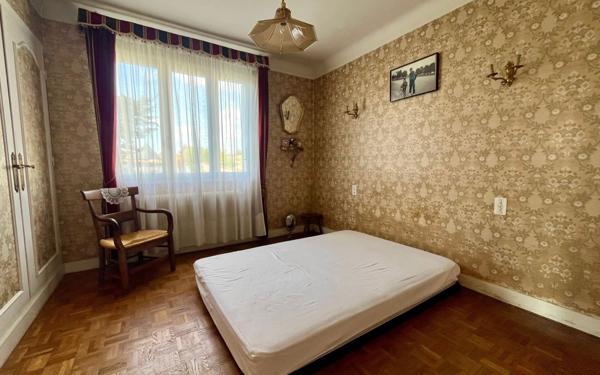 Maison à vendre    4 pièces •  Niort