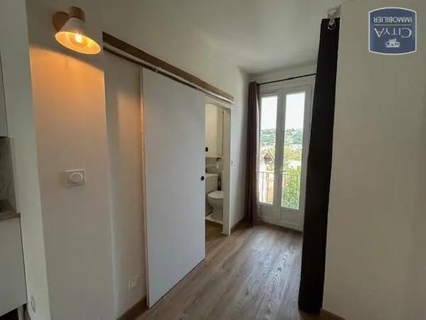 Appartement à louer 1 pièce 27.21m²