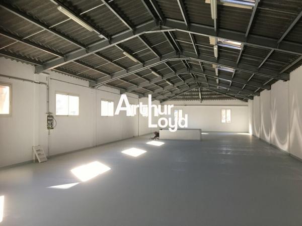 PLATEAU DE BUREAU EN OPEN SPACE DE 291 M²