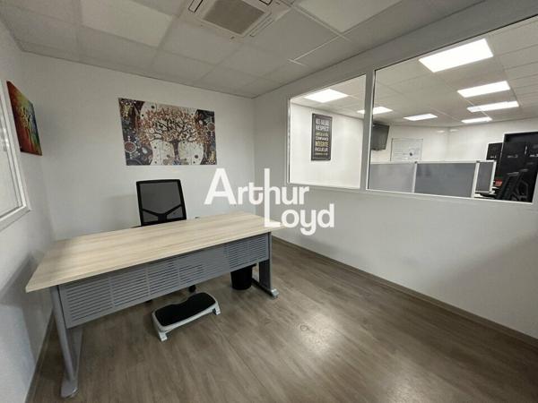 Location bureaux 210 m² - Roquebrune sur Argens