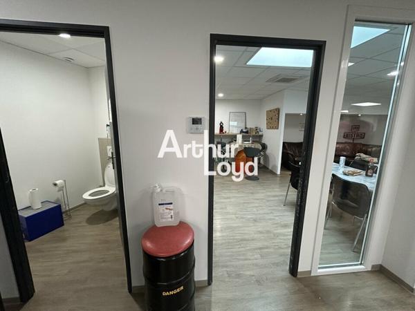 Location bureaux 210 m² - Roquebrune sur Argens