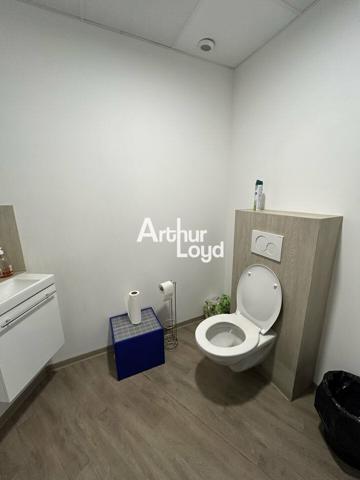 Location bureaux 210 m² - Roquebrune sur Argens