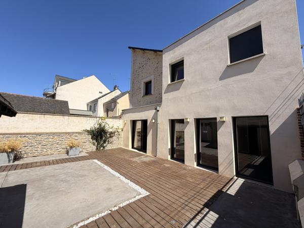 Maison 9 pièce(s) 5 chambre(s) 187.6 m²