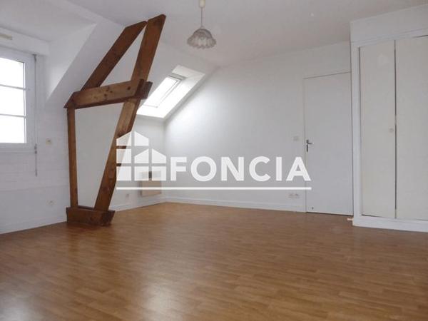 Location Appartement 2 pièces 33.99 m² - 5 RUE GUY DE LAVAL Laval 53000