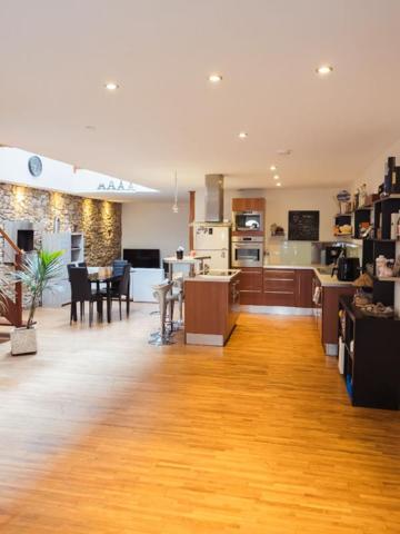 Maison  4 pièce(s) 97.9 m2