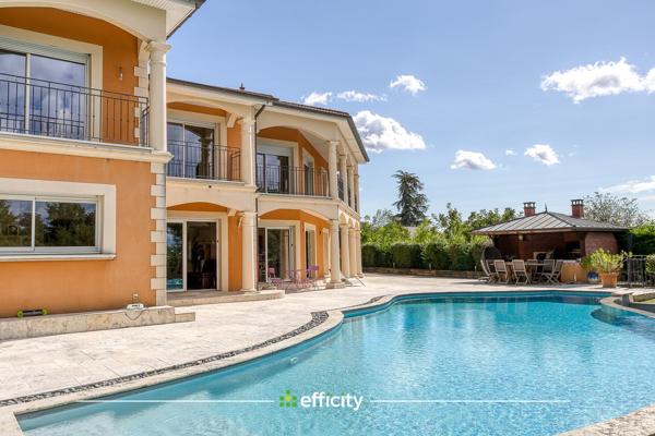 Maison 10 pièces - 300 m² Bien prestige