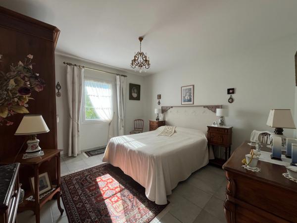 Maison élégante et fonctionnelle - 5 pièces - proche centre-bourg et des plages