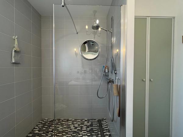 Maison élégante et fonctionnelle - 5 pièces - proche centre-bourg et des plages