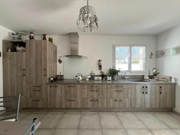 Maison élégante et fonctionnelle - 5 pièces - proche centre-bourg et des plages