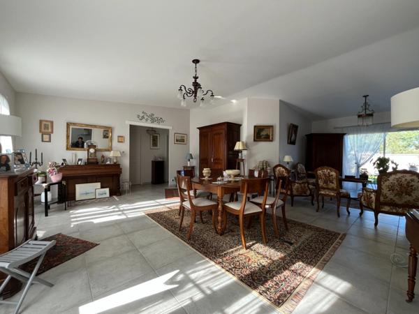 Maison élégante et fonctionnelle - 5 pièces - proche centre-bourg et des plages