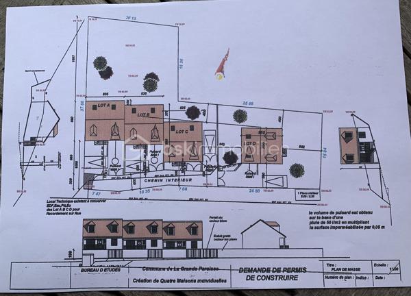 Terrain de 1 048 m²