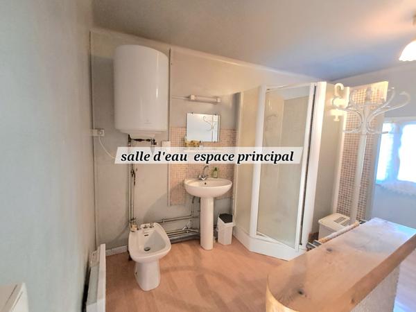 Opportunité-Maison de village-7 pièces-au calme avec fort potentiel