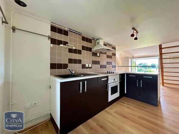 Appartement à louer 3 pièces 49.95m² Saint-Yrieix-la-Perche (87500)
