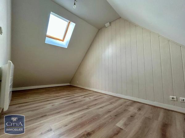 Appartement à louer 3 pièces 49.95m² Saint-Yrieix-la-Perche (87500)