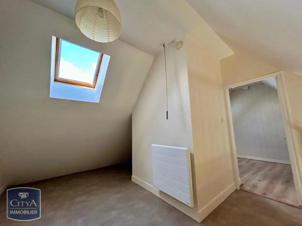 Appartement à louer 3 pièces 49.95m² Saint-Yrieix-la-Perche (87500)