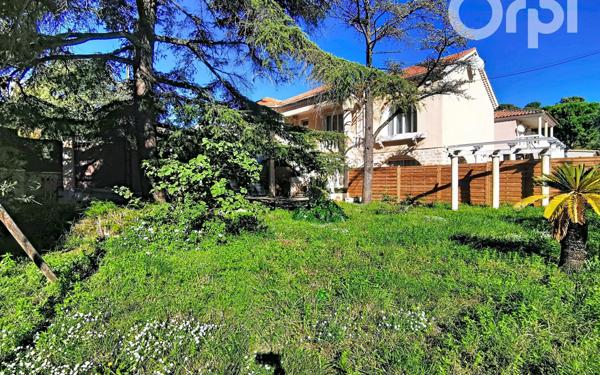 Appartement à vendre    5 pièces • 114,85 m2 Toulon