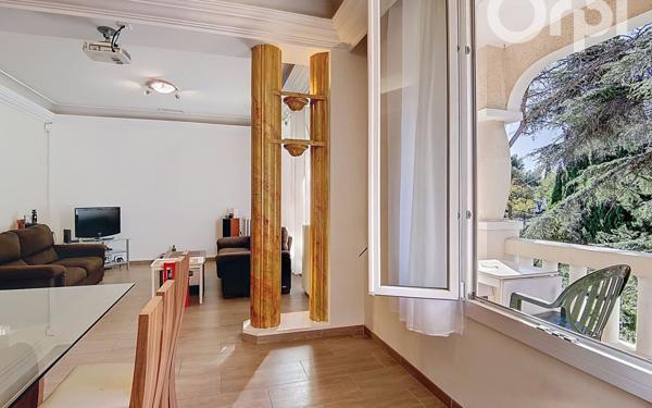 Appartement à vendre    5 pièces • 114,85 m2 Toulon