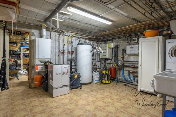 Maison à vendre 6 pièces PALAISEAU (91)210m²-4 chambres-garage-piscine-1330m²