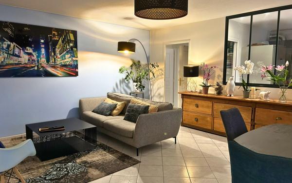 Appartement à vendre    5 pièces • 116,87 m2 Lyon 9