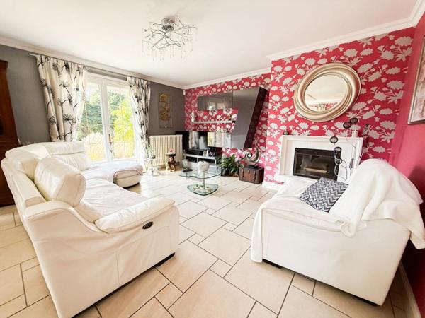 Maison semi plain-pied 220M², 5 à 6 chambres, sous sol complet jardin paysagé