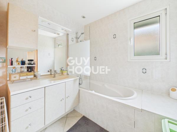 MAISON À VENDRE DE 5 PIÈCES DE 110,00 M²