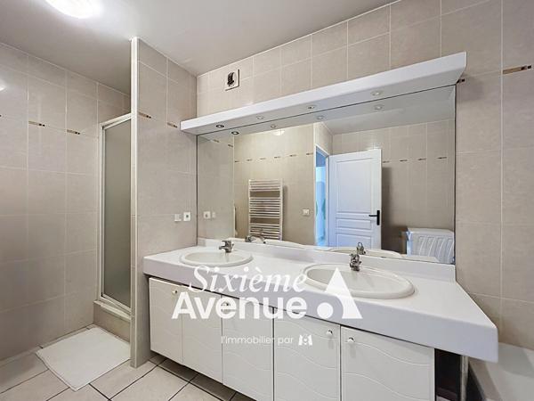 Appartement 4 pièces 100.17 m2