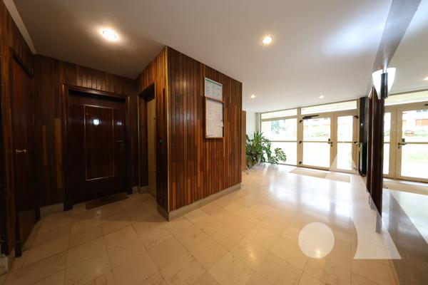 Appartement 4 pièces 92.8 m2