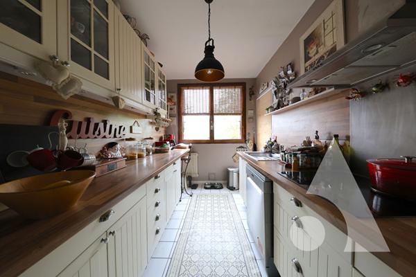 Appartement 4 pièces 92.8 m2
