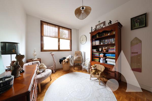 Appartement 4 pièces 92.8 m2
