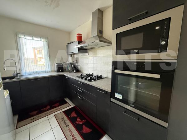 MAISON PLAIN-PIED DANS RESIDENCE AVEC PISCINE