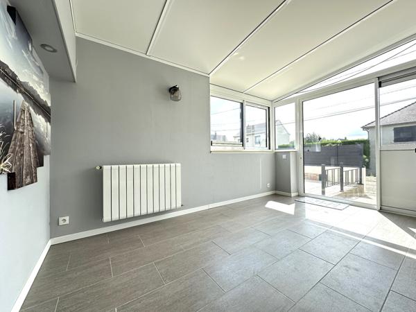 Maison 70 m2, 2 chambres, terrasse, jardin, véranda, garage, sous-sol