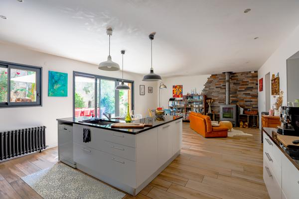 Accueillante et lumineuse  maison de ville avec jardin - La Brède Centre