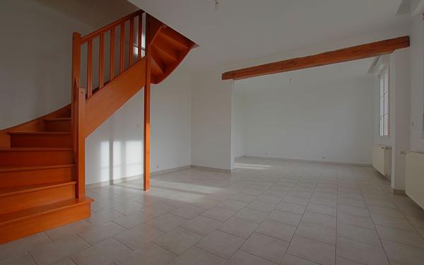 Maison à louer    3 pièces •  Lassigny