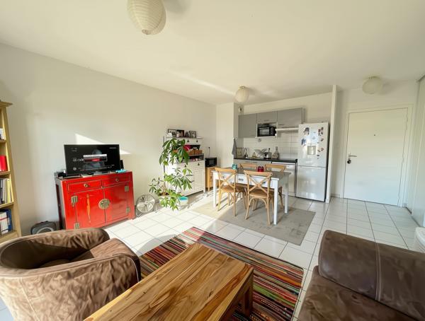 Appartement T3 de 65 m² dans immeuble récente Mérignac Capeyron.
