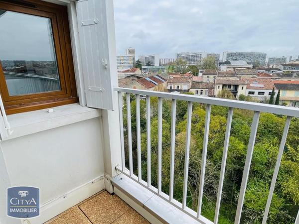Appartement à louer 2 pièces 39.33m² Bordeaux (33000)