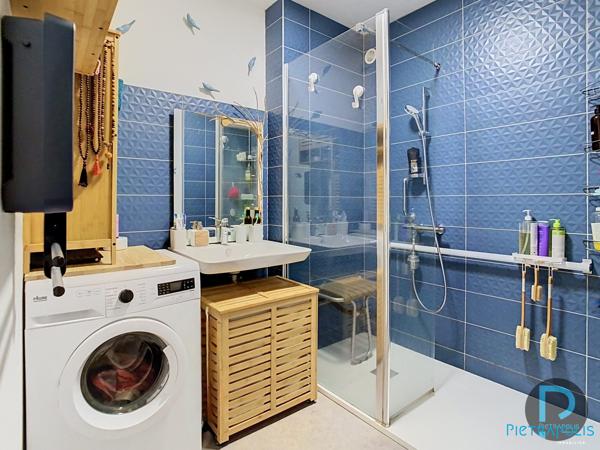 Bel appartement 2 chambres - proche du centre - normes PMR