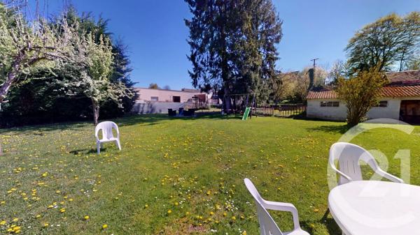 Maison à vendre  7 pièces - 165,80 m 2   ESSIGNY LE PETIT  - 02