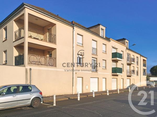 Appartement F2 à vendre  2 pièces - 30 m 2   CREPY EN VALOIS  - 60