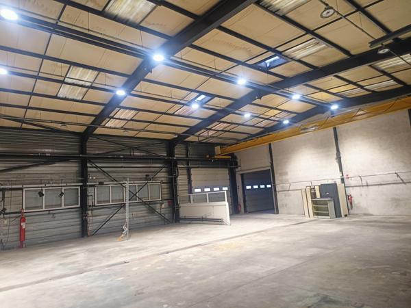 Local industriel rénové, modernité et fonctionnalité