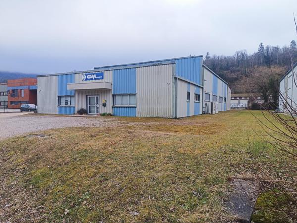 Local industriel rénové, modernité et fonctionnalité