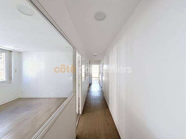 Vente
                Immeuble537 m² - 24 Pièces -
                    CONCHES EN OUCHE (27190)