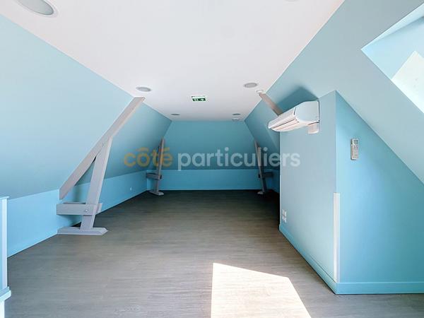 Vente
                Immeuble537 m² - 24 Pièces -
                    CONCHES EN OUCHE (27190)