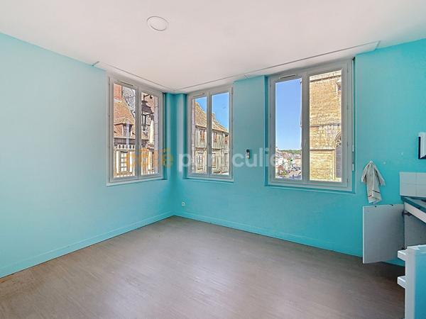 Vente
                Immeuble537 m² - 24 Pièces -
                    CONCHES EN OUCHE (27190)
