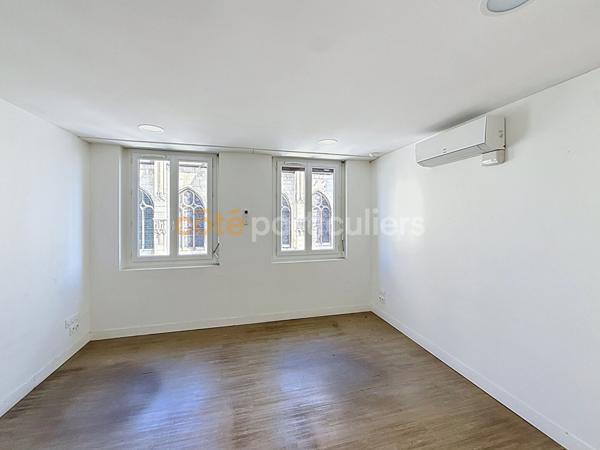Vente
                Immeuble537 m² - 24 Pièces -
                    CONCHES EN OUCHE (27190)