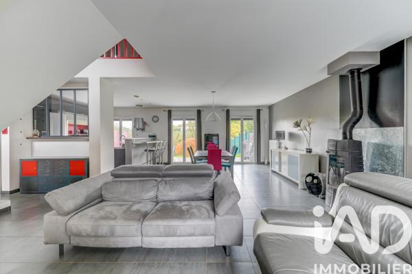 Maison à vendre 4 pièces 115 m² Montanay