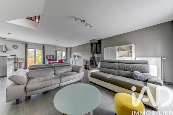 Maison à vendre 4 pièces 115 m² Montanay