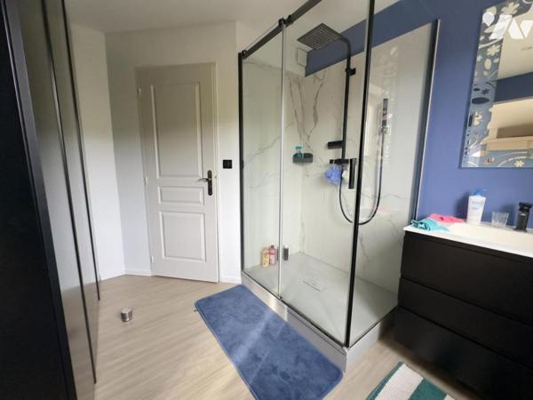 RARE A LA VENTE EN CENTRE VILLE : APPART T4 TRAVERSANT DE 133M² 2 BALCONS GARAGE+ PARKING