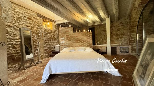 Maison avec grande terrasse en Rooftop à vendre 6 pièces PORTE DES PIERRES DOREES (69)